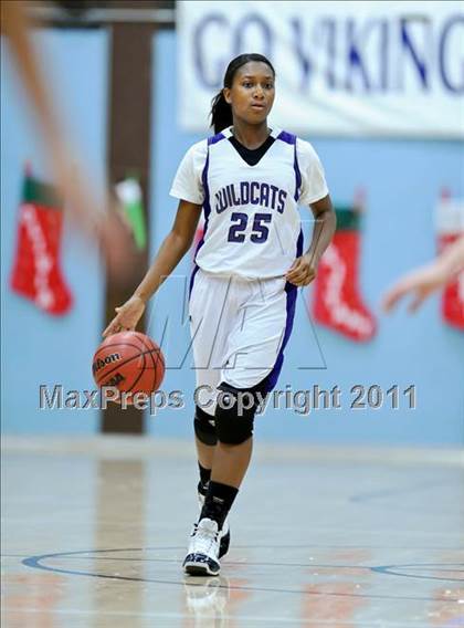 Thumbnail 1 in Franklin vs. Antelope photogallery.