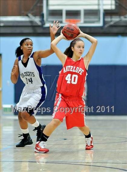 Thumbnail 2 in Franklin vs. Antelope photogallery.