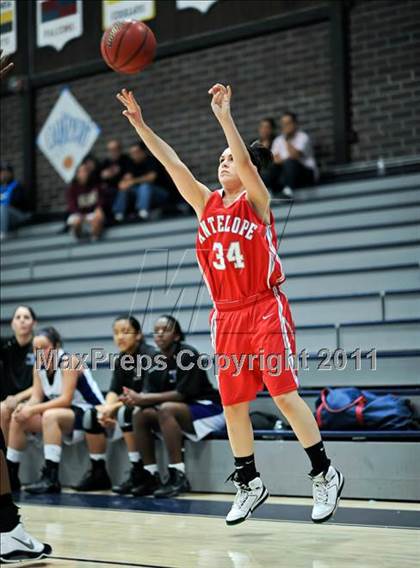 Thumbnail 1 in Franklin vs. Antelope photogallery.