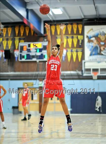 Thumbnail 2 in Franklin vs. Antelope photogallery.