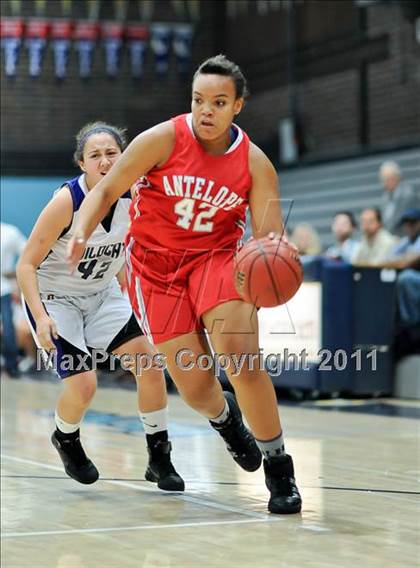 Thumbnail 3 in Franklin vs. Antelope photogallery.