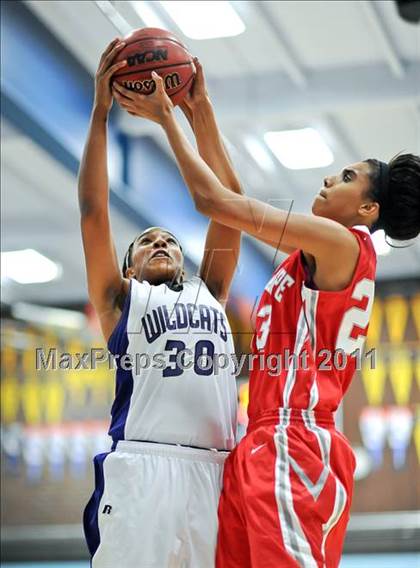 Thumbnail 1 in Franklin vs. Antelope photogallery.