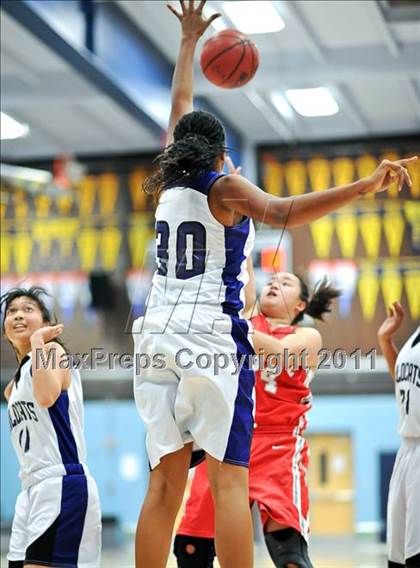 Thumbnail 3 in Franklin vs. Antelope photogallery.