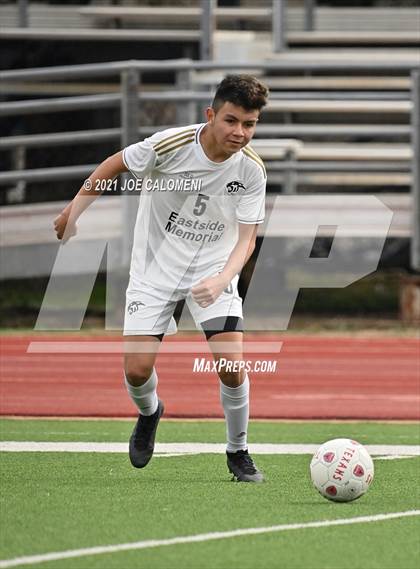 Thumbnail 2 in Wimberley vs Eastside Memorial (Wimberley Texan Tournament) photogallery.