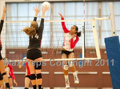 Thumbnail 1 in Cathedral Catholic vs La Jolla (CIF SDS D3 Final) photogallery.