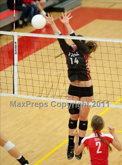 Thumbnail 1 in Cathedral Catholic vs La Jolla (CIF SDS D3 Final) photogallery.