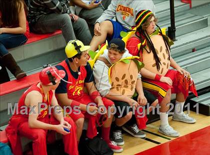 Thumbnail 1 in Cathedral Catholic vs La Jolla (CIF SDS D3 Final) photogallery.