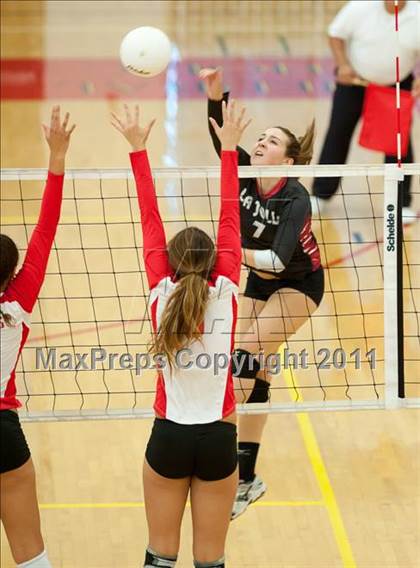 Thumbnail 1 in Cathedral Catholic vs La Jolla (CIF SDS D3 Final) photogallery.