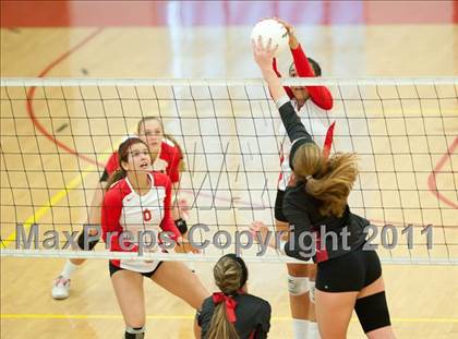 Thumbnail 2 in Cathedral Catholic vs La Jolla (CIF SDS D3 Final) photogallery.