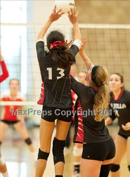 Thumbnail 2 in Cathedral Catholic vs La Jolla (CIF SDS D3 Final) photogallery.