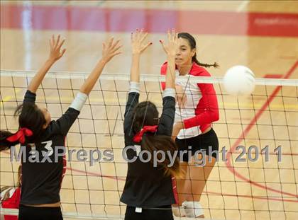 Thumbnail 2 in Cathedral Catholic vs La Jolla (CIF SDS D3 Final) photogallery.