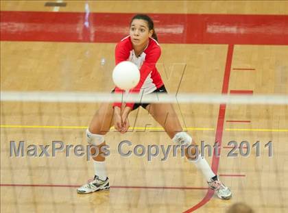 Thumbnail 1 in Cathedral Catholic vs La Jolla (CIF SDS D3 Final) photogallery.