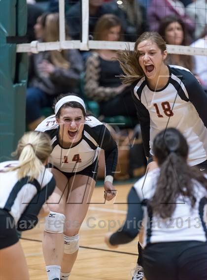 Thumbnail 3 in Churchill vs. New Braunfels (UIL 5A Region IV Quarterfinal) photogallery.