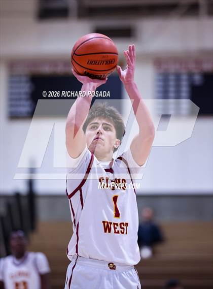 Thumbnail 2 in Bakersfield @ Clovis West photogallery.