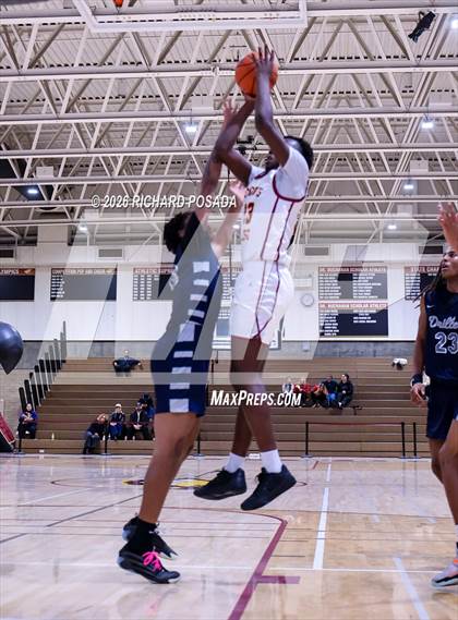 Thumbnail 2 in Bakersfield @ Clovis West photogallery.