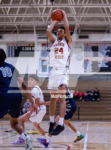 Thumbnail 3 in Bakersfield @ Clovis West photogallery.