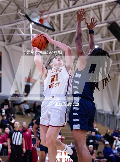 Thumbnail 2 in Bakersfield @ Clovis West photogallery.
