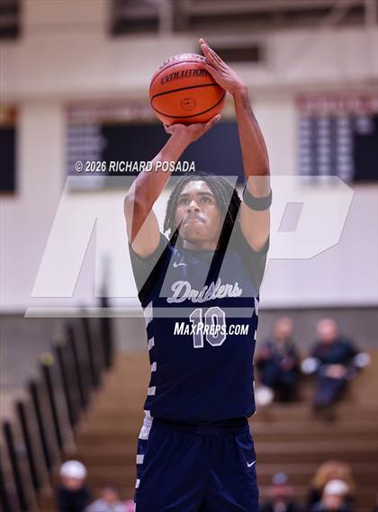 Thumbnail 3 in Bakersfield @ Clovis West photogallery.