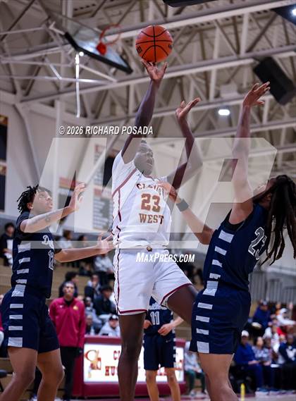 Thumbnail 1 in Bakersfield @ Clovis West photogallery.