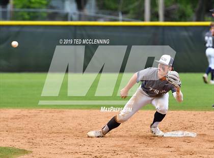 Thumbnail 3 in Shiloh Christian vs. Morrilton (AAA 4A Regional Playoff) photogallery.