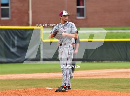 Thumbnail 3 in Shiloh Christian vs. Morrilton (AAA 4A Regional Playoff) photogallery.