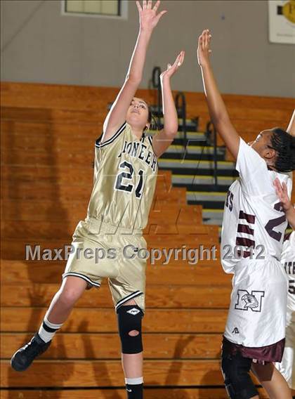 Thumbnail 1 in Pioneer @ Natomas photogallery.