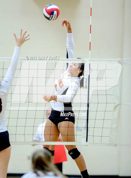 Thumbnail 2 in St. Francis vs Whitney (CIF NorCal D2 Playoff) photogallery.