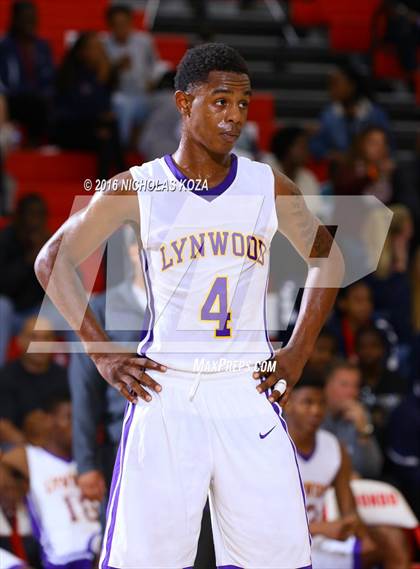 Thumbnail 2 in Lynwood vs. Westchester (Pacific Shores Tournament) photogallery.