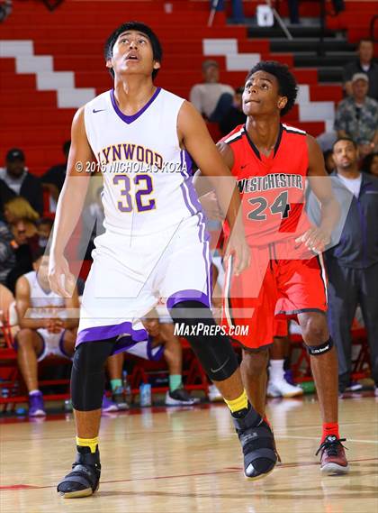 Thumbnail 3 in Lynwood vs. Westchester (Pacific Shores Tournament) photogallery.