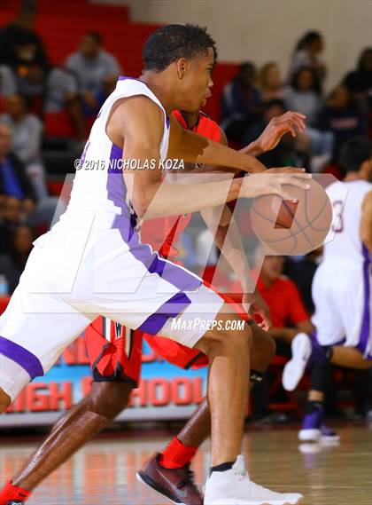 Thumbnail 1 in Lynwood vs. Westchester (Pacific Shores Tournament) photogallery.