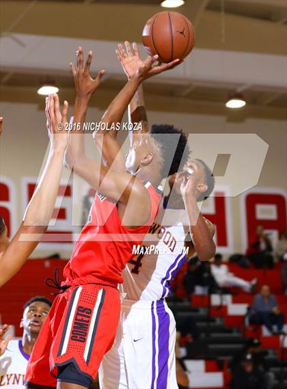 Thumbnail 1 in Lynwood vs. Westchester (Pacific Shores Tournament) photogallery.