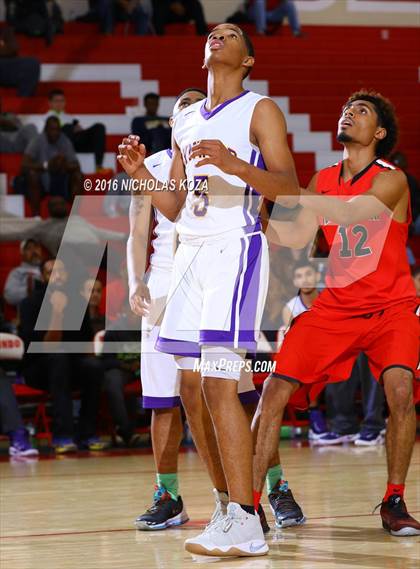 Thumbnail 2 in Lynwood vs. Westchester (Pacific Shores Tournament) photogallery.