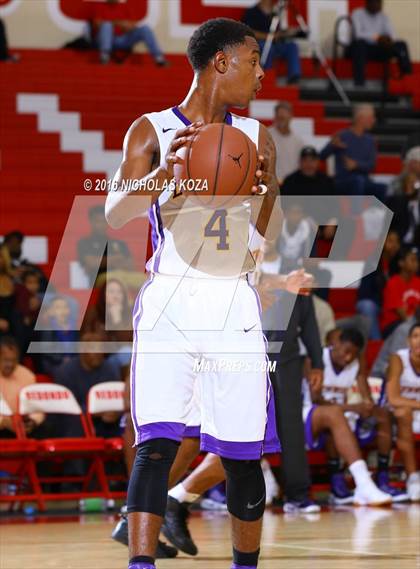 Thumbnail 2 in Lynwood vs. Westchester (Pacific Shores Tournament) photogallery.