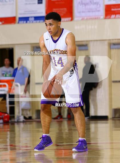 Thumbnail 3 in Lynwood vs. Westchester (Pacific Shores Tournament) photogallery.
