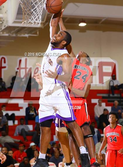 Thumbnail 3 in Lynwood vs. Westchester (Pacific Shores Tournament) photogallery.