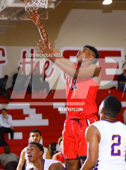 Thumbnail 1 in Lynwood vs. Westchester (Pacific Shores Tournament) photogallery.