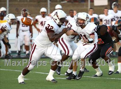 Thumbnail 2 in Atlanta vs. Gilmer photogallery.