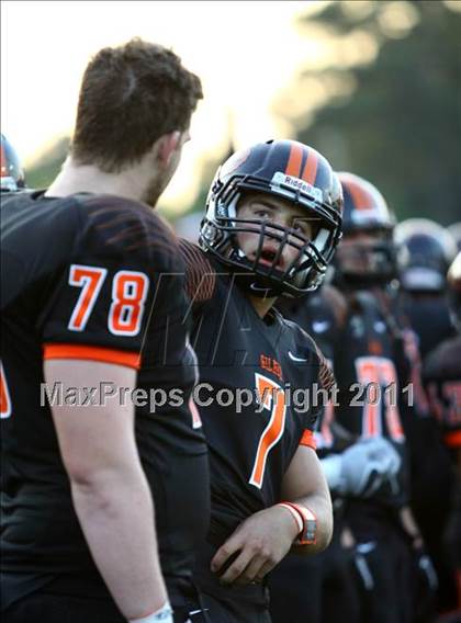 Thumbnail 3 in Atlanta vs. Gilmer photogallery.