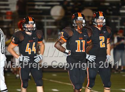 Thumbnail 2 in Atlanta vs. Gilmer photogallery.