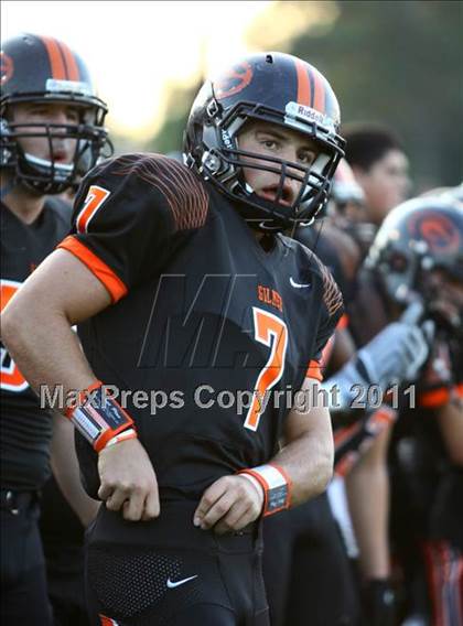 Thumbnail 2 in Atlanta vs. Gilmer photogallery.