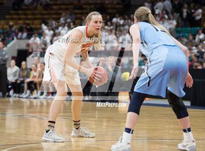 Thumbnail 1 in Ralston Valley vs. Lakewood (CHSAA 5A Great 8) photogallery.