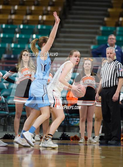 Thumbnail 3 in Ralston Valley vs. Lakewood (CHSAA 5A Great 8) photogallery.