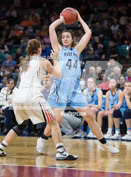 Thumbnail 3 in Ralston Valley vs. Lakewood (CHSAA 5A Great 8) photogallery.