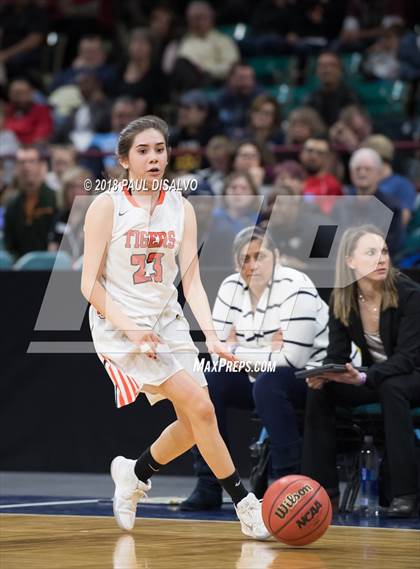 Thumbnail 3 in Ralston Valley vs. Lakewood (CHSAA 5A Great 8) photogallery.