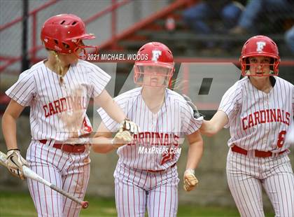 Thumbnail 3 in Gravette @ Farmington photogallery.