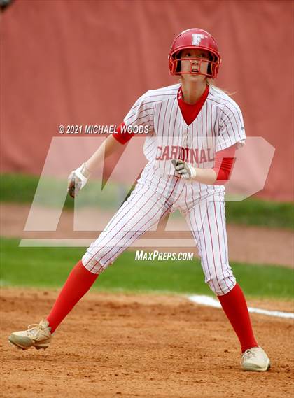 Thumbnail 3 in Gravette @ Farmington photogallery.