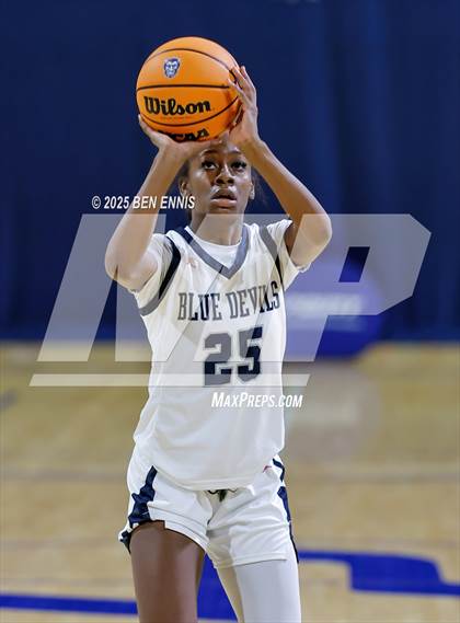 Thumbnail 1 in Bishop Kenny vs. Marietta (She Got Game Classic) photogallery.