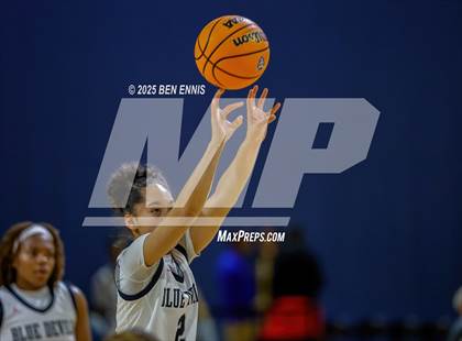 Thumbnail 3 in Bishop Kenny vs. Marietta (She Got Game Classic) photogallery.