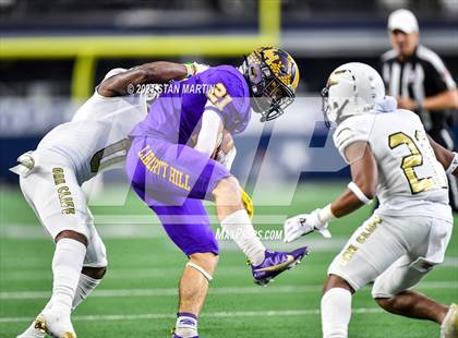 Thumbnail 3 in South Oak Cliff vs. Liberty Hill (UIL 5A D2 Final) photogallery.