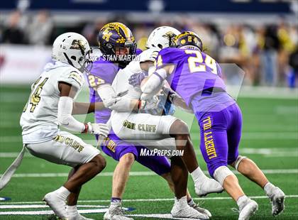 Thumbnail 1 in South Oak Cliff vs. Liberty Hill (UIL 5A D2 Final) photogallery.